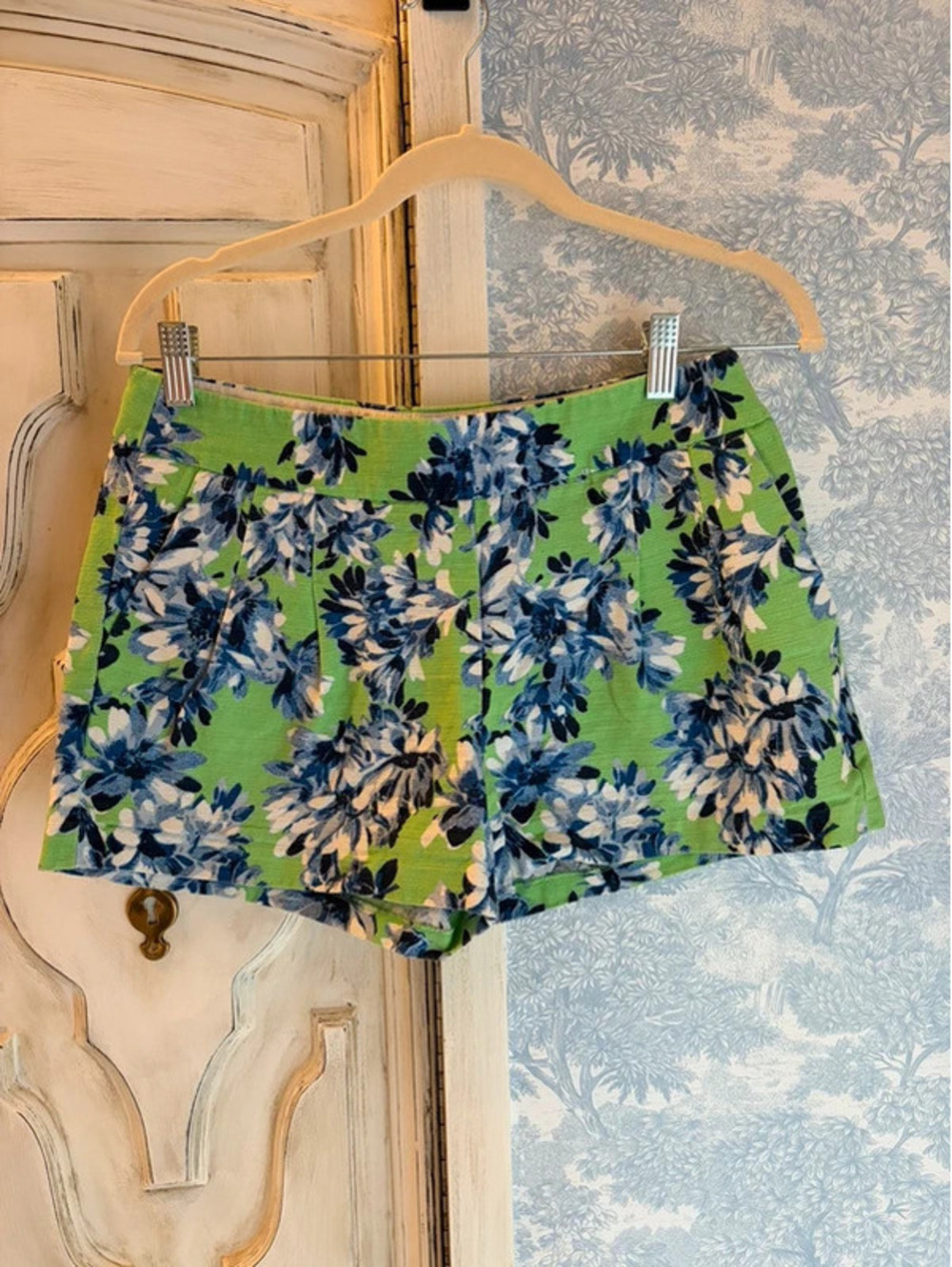 J.Crew Floral Shorts Size 4 Green Blue Navy White High Rise Preppy